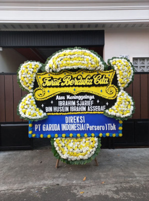 Papan Bunga Duka di Singgahan